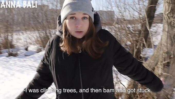 Pov Video Van Tsjechisch Meisje Met Grote Natuurlijke Tieten Die Hard Geneukt Wordt