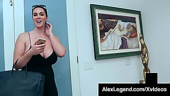 Alison Tyler, Uma Morena Peituda, É Penetrada Por Um Homem Bem Dotado!