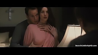 Zapeljiva Scena Liv Tyler V The Ledge (2012) - Poglej Zdaj