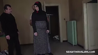 Muslimityttö Gets Perseestä Tässä Arabi Porno Video