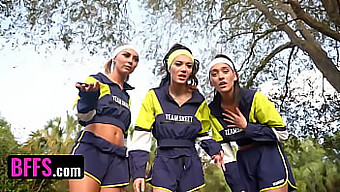 Chloe Temple, Aubry Babcock Y Sawyer Cassidy, Tres Atractivas Bff, Se Entregan A Una Sesión Caliente De 69 Posiciones Después De Un Entrenamiento