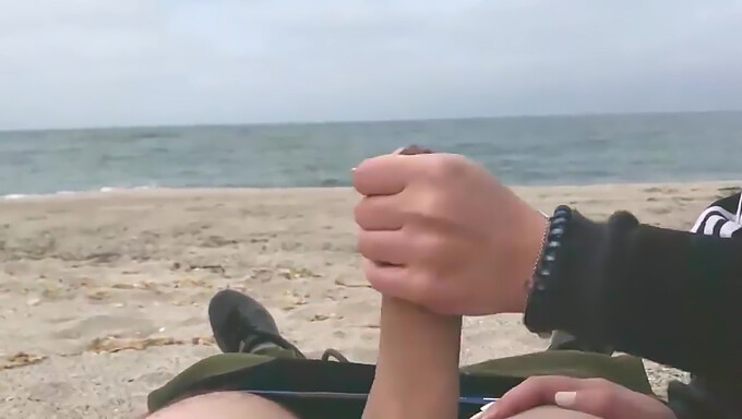 Teen Girl'S Orgasmic Experience On A Public Beach